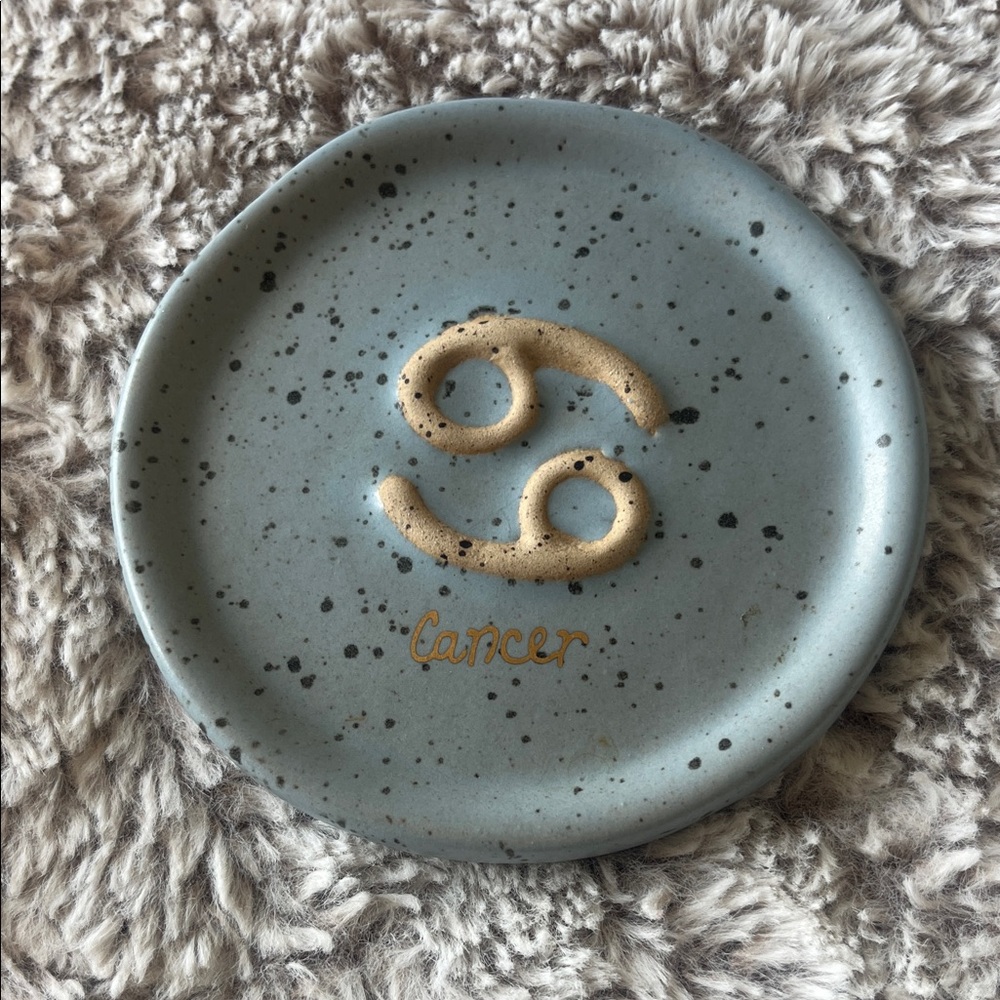 Urban Outfitters Speckled Gray and Gold Cancer Plate